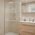 Appartement Nieuw Nabij Het Met Privégarage