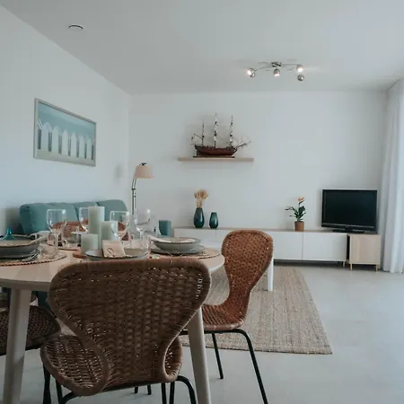 The Waves - Nieuw Nabij Het Met Privegarage Apartment *